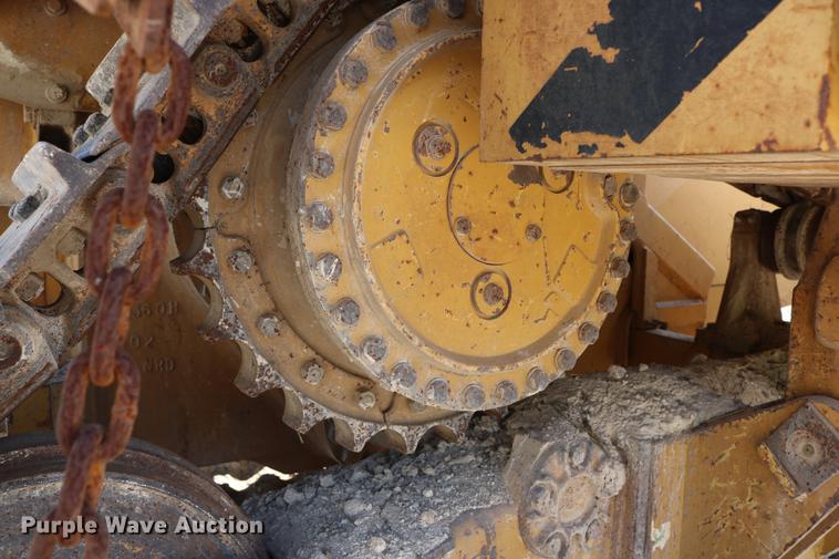 image for item DD8248 1999 Caterpillar 561M pipelayer