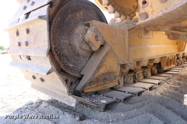 image for item DD8248 1999 Caterpillar 561M pipelayer