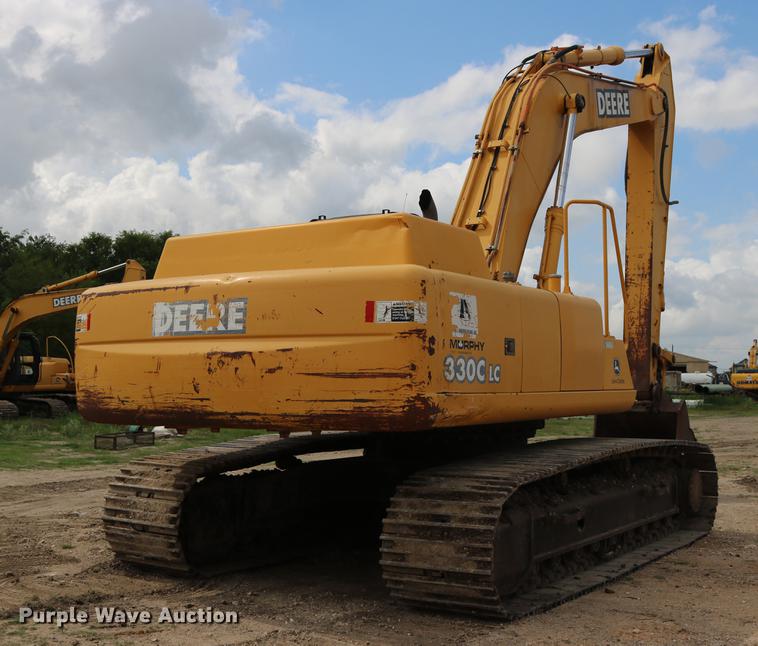 image for item DD8261 2006 John Deere 330C LC excavator