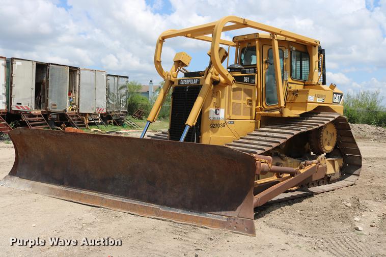 image for item DD8262 2007 Caterpillar D6T LGP dozer