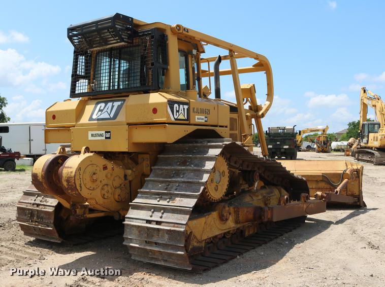 image for item DD8262 2007 Caterpillar D6T LGP dozer