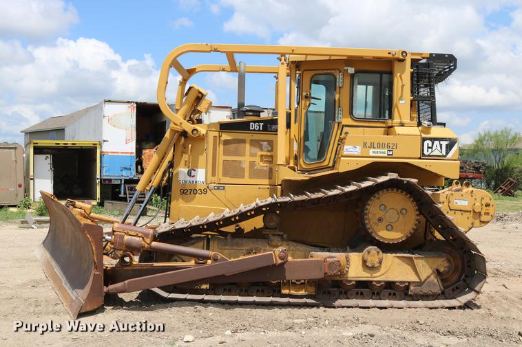 image for item DD8262 2007 Caterpillar D6T LGP dozer