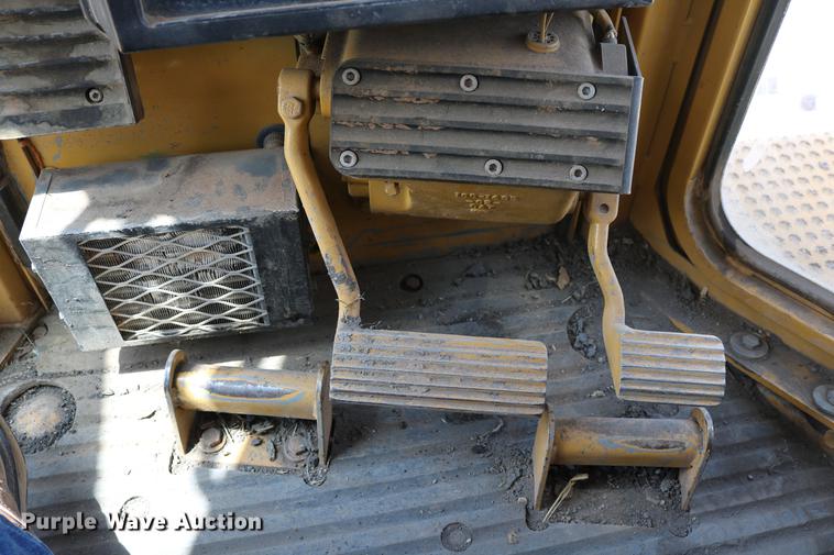 image for item DD8262 2007 Caterpillar D6T LGP dozer