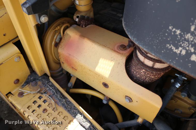 image for item DD8262 2007 Caterpillar D6T LGP dozer