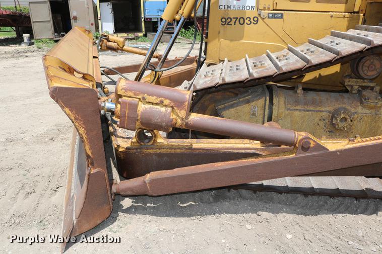 image for item DD8262 2007 Caterpillar D6T LGP dozer