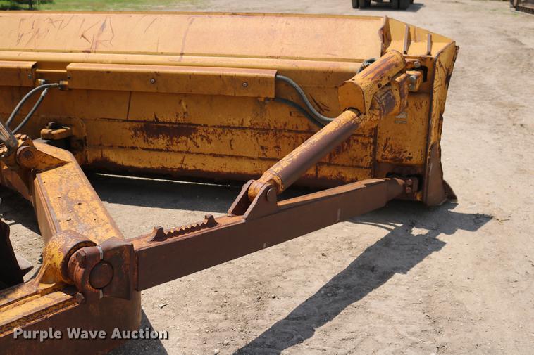 image for item DD8262 2007 Caterpillar D6T LGP dozer