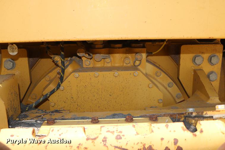 image for item DD8262 2007 Caterpillar D6T LGP dozer