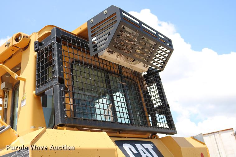 image for item DD8262 2007 Caterpillar D6T LGP dozer