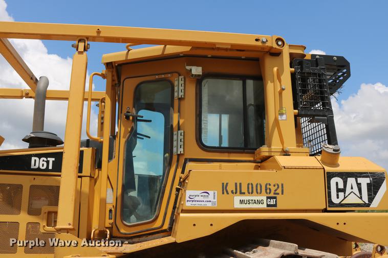 image for item DD8262 2007 Caterpillar D6T LGP dozer