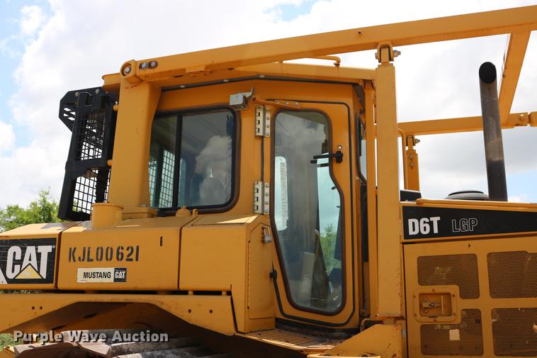 image for item DD8262 2007 Caterpillar D6T LGP dozer