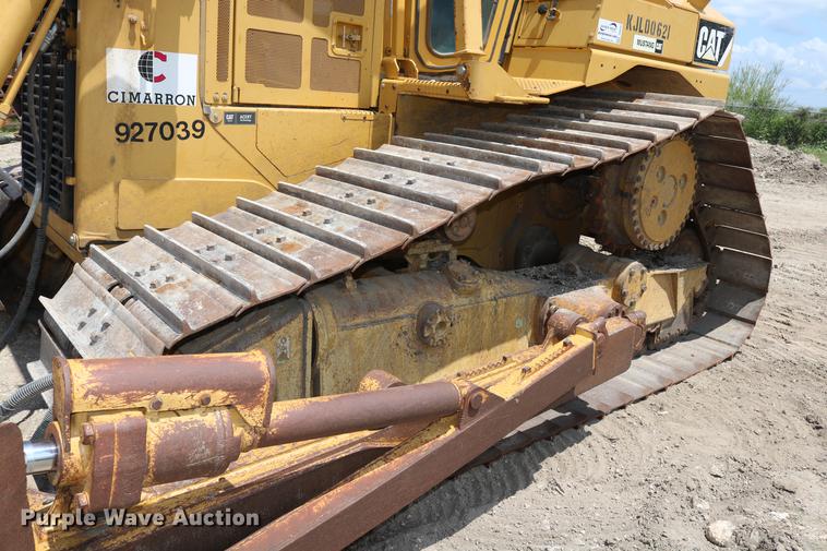 image for item DD8262 2007 Caterpillar D6T LGP dozer