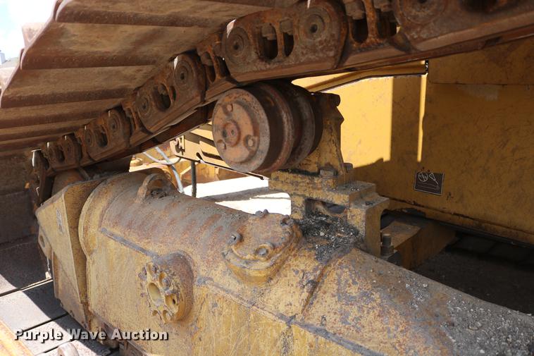 image for item DD8262 2007 Caterpillar D6T LGP dozer