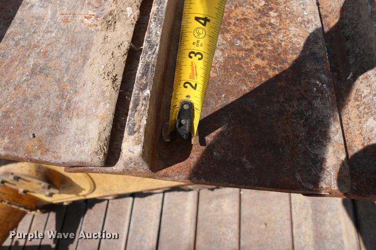 image for item DD8262 2007 Caterpillar D6T LGP dozer