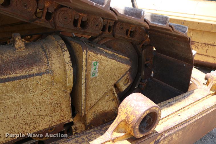 image for item DD8262 2007 Caterpillar D6T LGP dozer