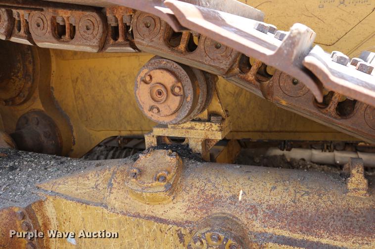 image for item DD8262 2007 Caterpillar D6T LGP dozer