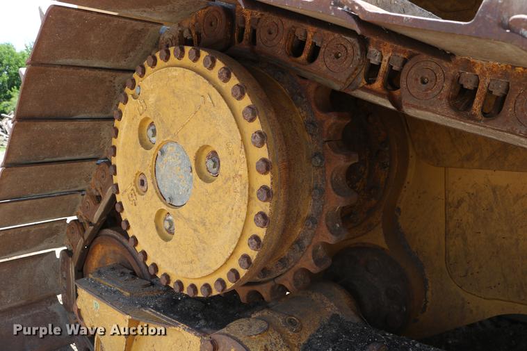 image for item DD8262 2007 Caterpillar D6T LGP dozer