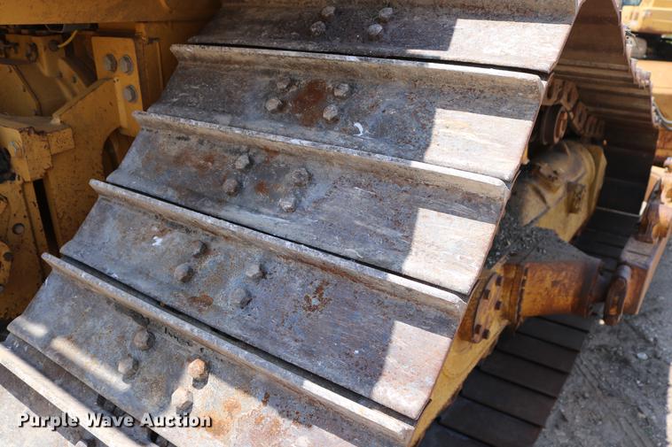 image for item DD8262 2007 Caterpillar D6T LGP dozer