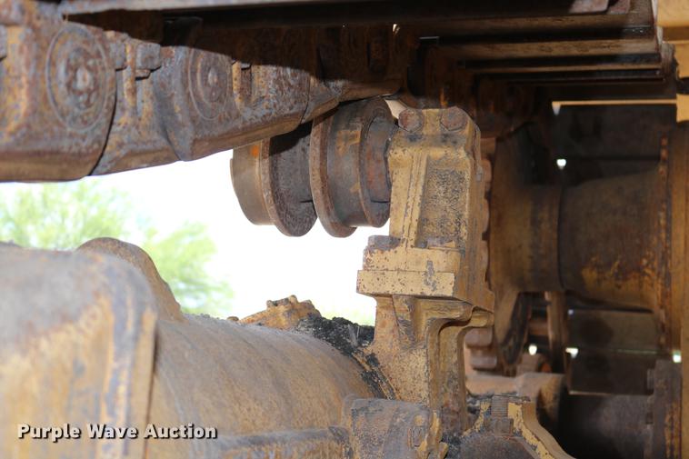 image for item DD8262 2007 Caterpillar D6T LGP dozer