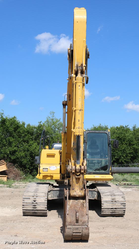 image for item DD8269 2013 Komatsu PC240LC-10 excavator