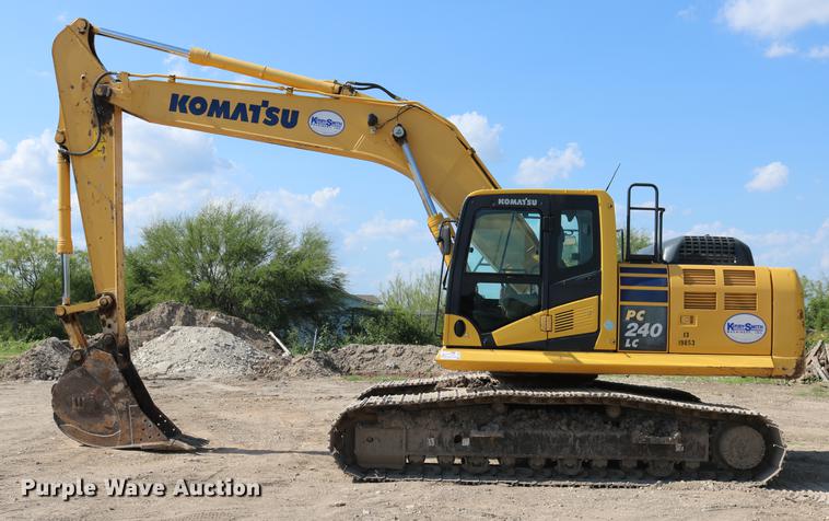 image for item DD8269 2013 Komatsu PC240LC-10 excavator