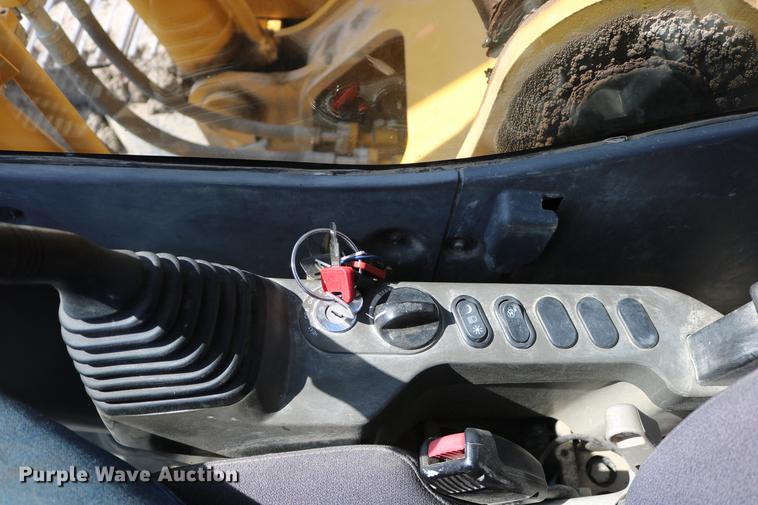 image for item DD8269 2013 Komatsu PC240LC-10 excavator