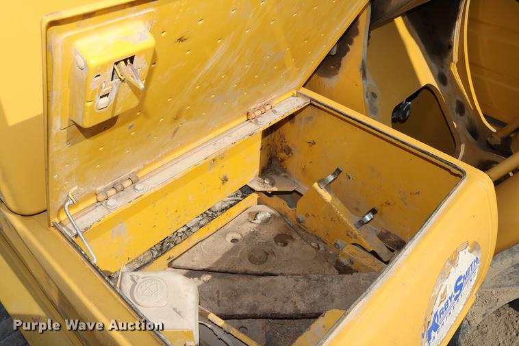 image for item DD8269 2013 Komatsu PC240LC-10 excavator