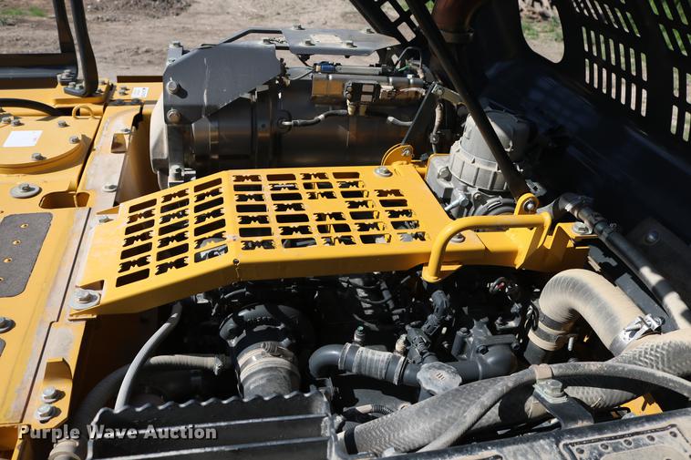 image for item DD8269 2013 Komatsu PC240LC-10 excavator