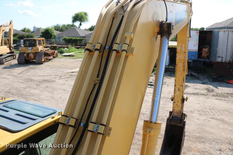 image for item DD8269 2013 Komatsu PC240LC-10 excavator