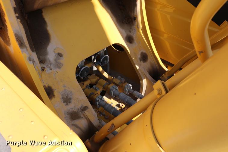 image for item DD8269 2013 Komatsu PC240LC-10 excavator