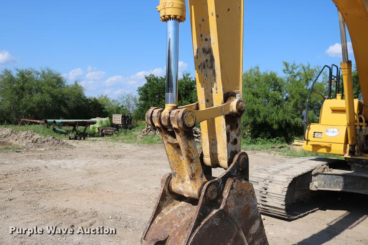 image for item DD8269 2013 Komatsu PC240LC-10 excavator