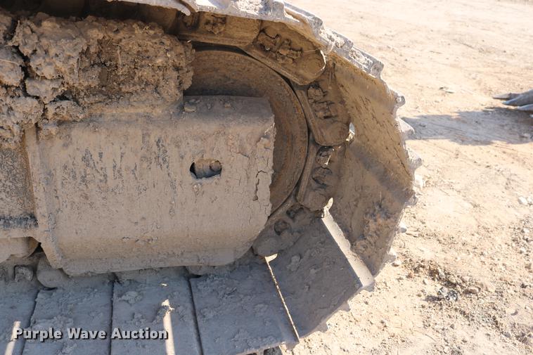 image for item DD8269 2013 Komatsu PC240LC-10 excavator