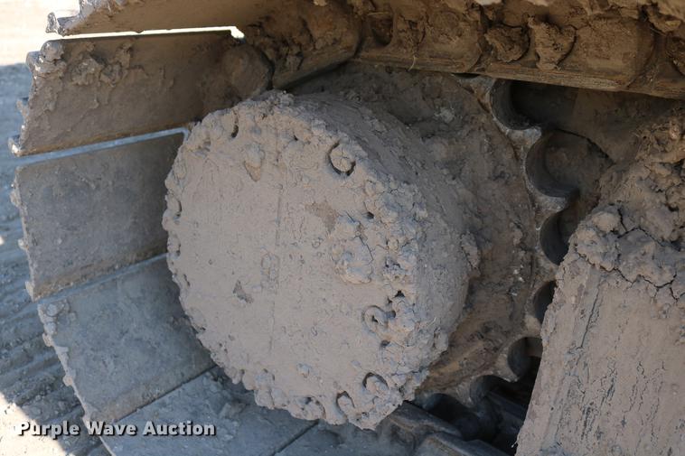 image for item DD8269 2013 Komatsu PC240LC-10 excavator