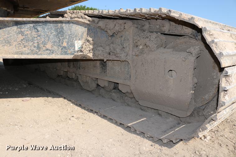 image for item DD8269 2013 Komatsu PC240LC-10 excavator