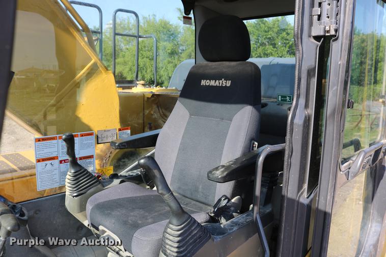 image for item DD8270 2013 Komatsu PC240LC-10 excavator