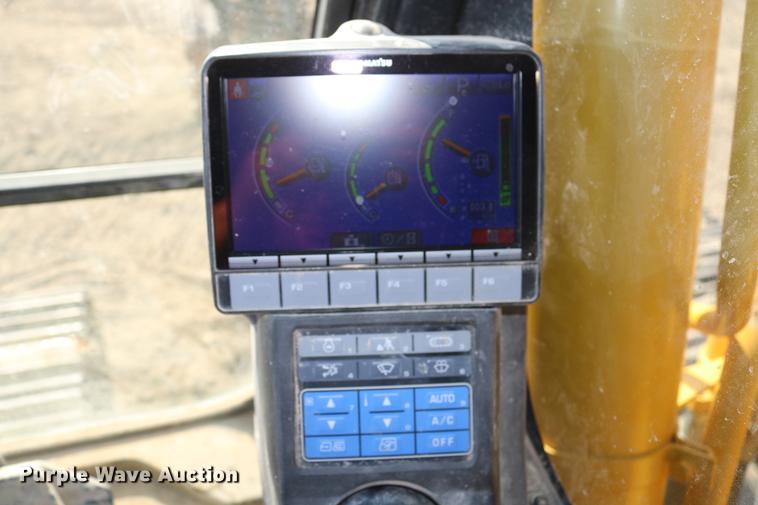 image for item DD8270 2013 Komatsu PC240LC-10 excavator