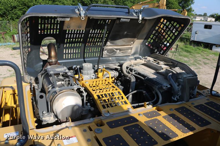 image for item DD8270 2013 Komatsu PC240LC-10 excavator