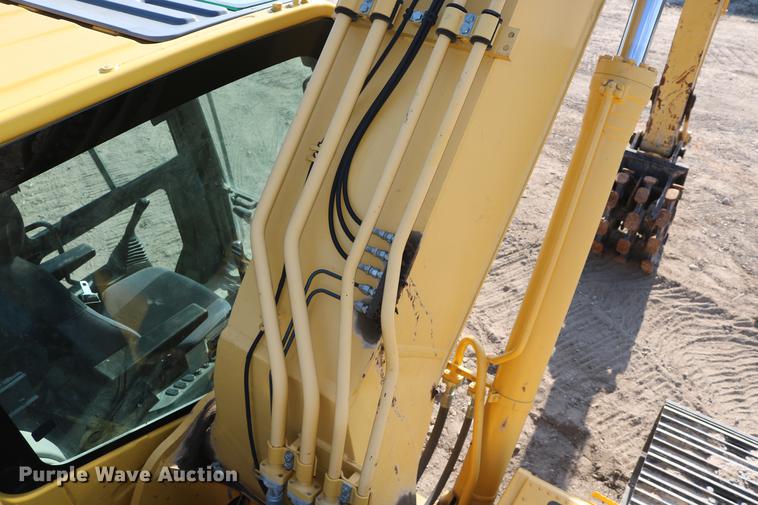 image for item DD8270 2013 Komatsu PC240LC-10 excavator