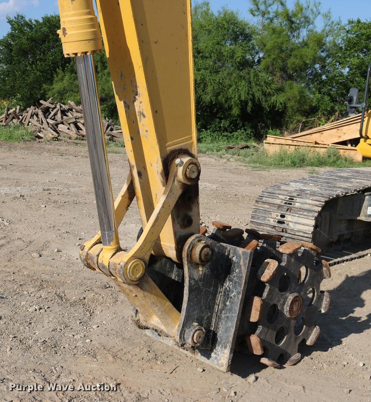 image for item DD8270 2013 Komatsu PC240LC-10 excavator