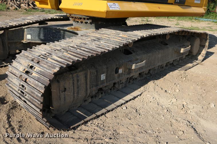 image for item DD8270 2013 Komatsu PC240LC-10 excavator