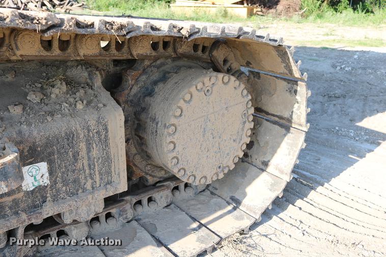 image for item DD8270 2013 Komatsu PC240LC-10 excavator