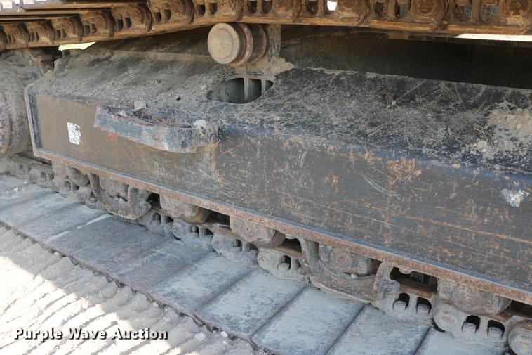 image for item DD8270 2013 Komatsu PC240LC-10 excavator