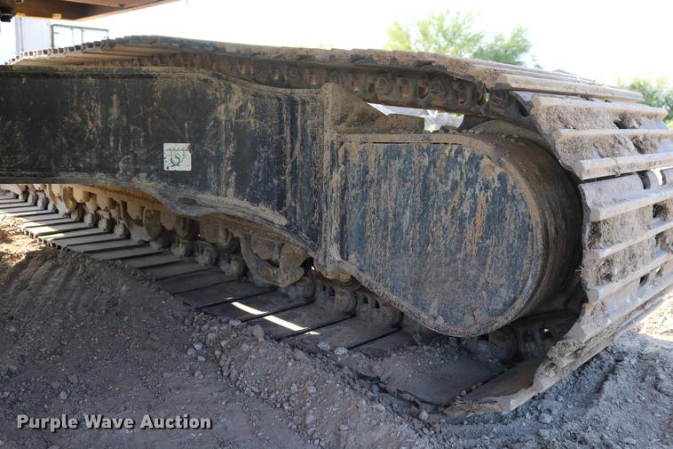 image for item DD8270 2013 Komatsu PC240LC-10 excavator