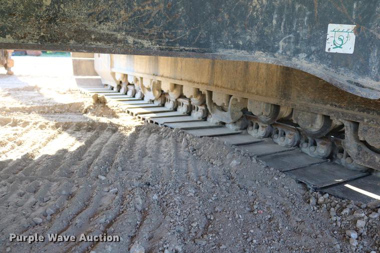 image for item DD8270 2013 Komatsu PC240LC-10 excavator