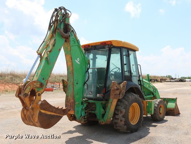 image for item DD8273 2003 John Deere 310G backhoe