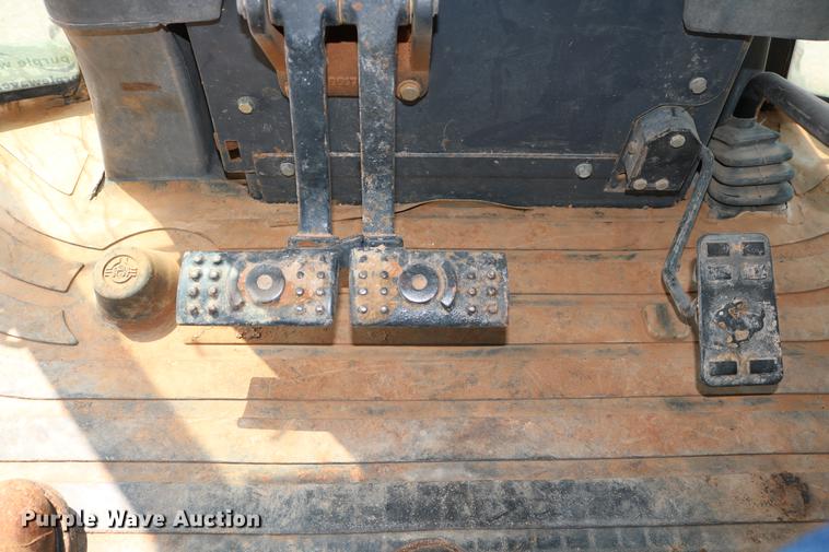 image for item DD8273 2003 John Deere 310G backhoe