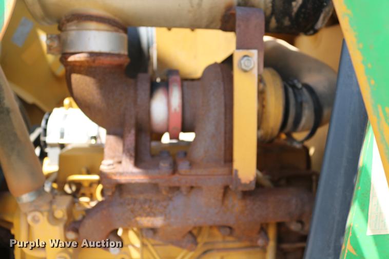 image for item DD8273 2003 John Deere 310G backhoe