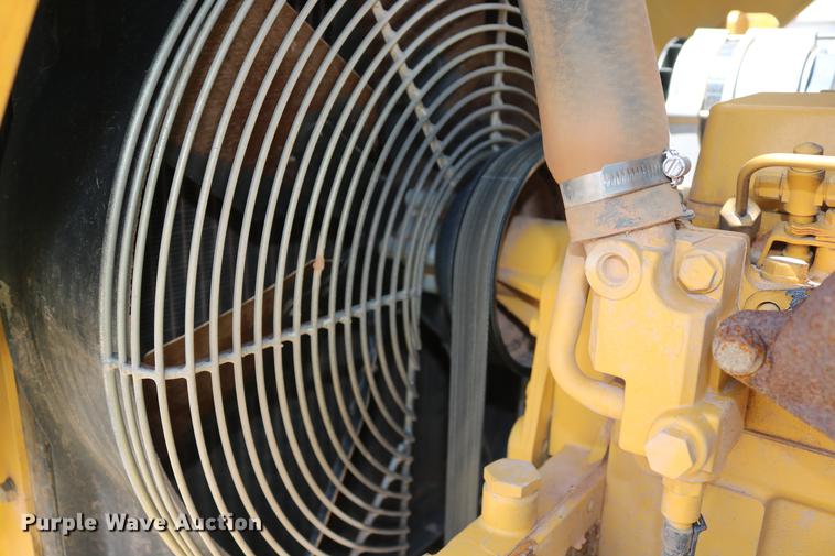 image for item DD8273 2003 John Deere 310G backhoe