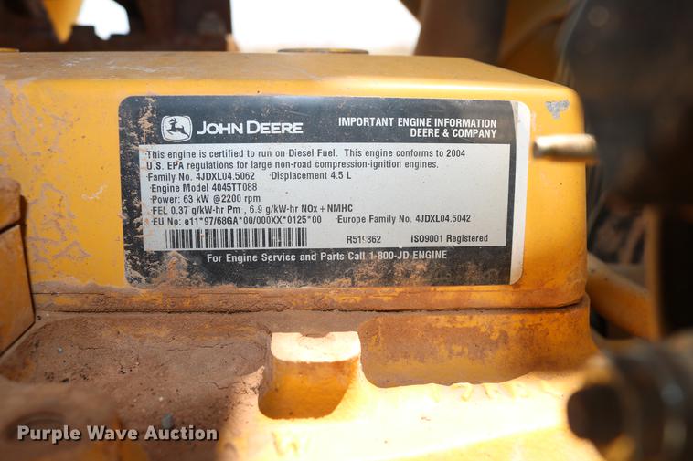 image for item DD8273 2003 John Deere 310G backhoe