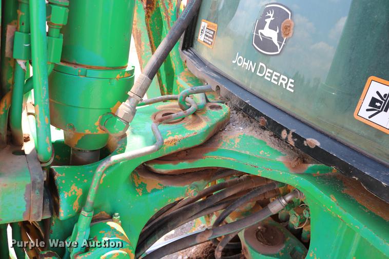 image for item DD8273 2003 John Deere 310G backhoe
