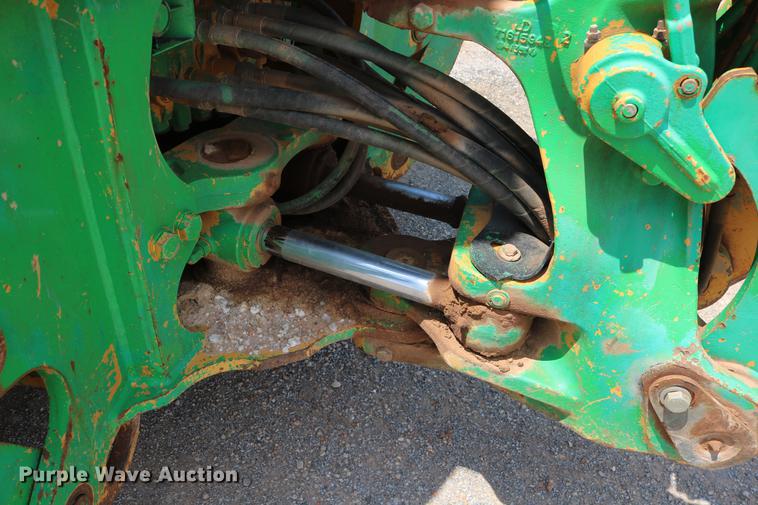 image for item DD8273 2003 John Deere 310G backhoe
